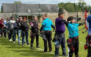 Les archers sur le pas de tir